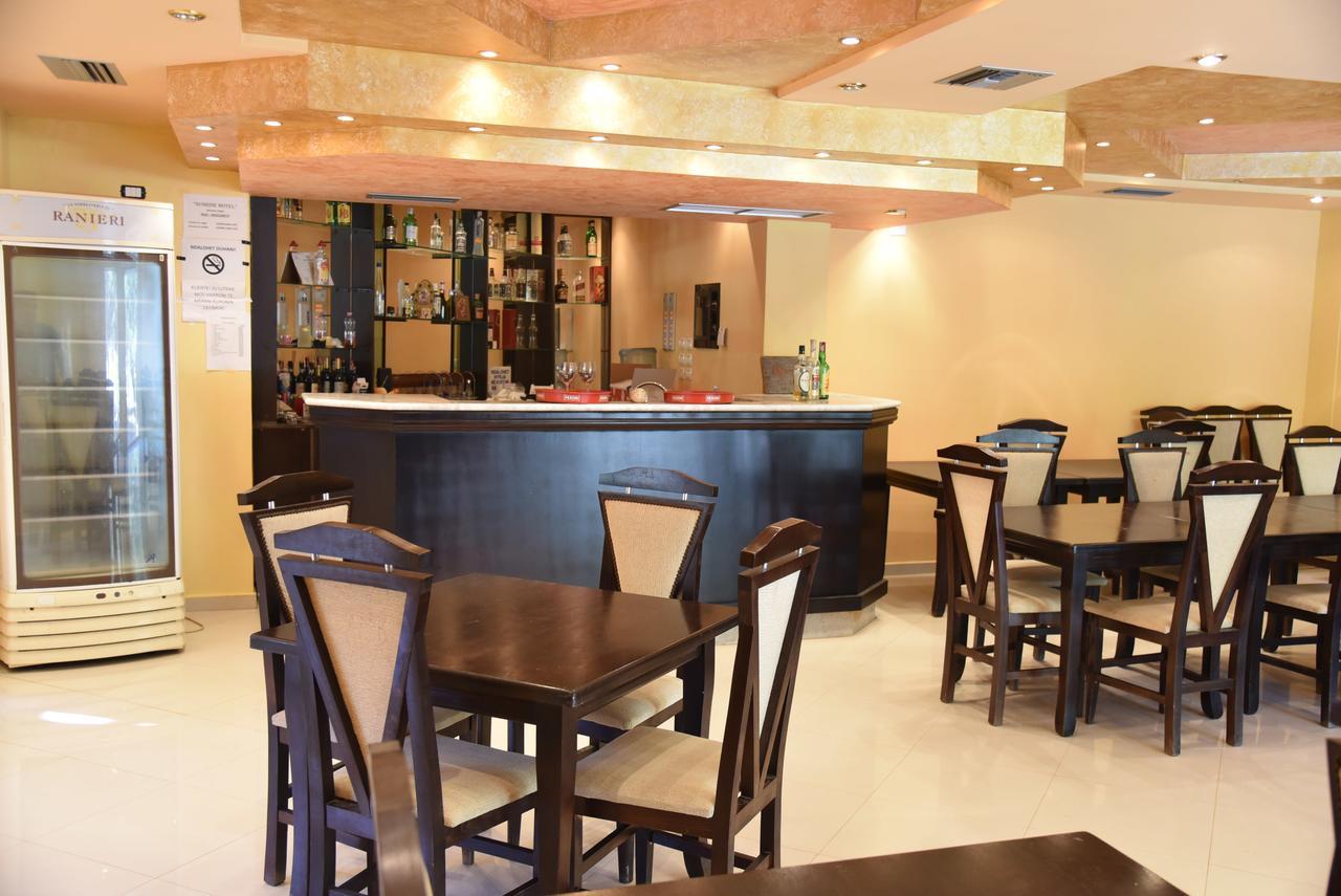 Hotel Sunrise Голем Екстер'єр фото